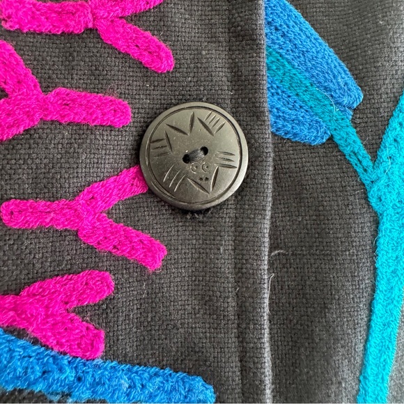 Vintage Boho Embroidered Coat Size Medium - Picture 7 of 9